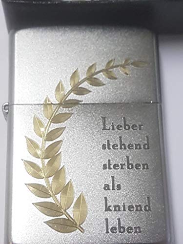 zippo 18807 Lieber stehend sterben als kniend Leben Limited Edition 0001/2500-2500/2500-Satin Finish-Diamantgravur, Chrom satiniert