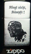 Zippo KLAGT Nicht KÄMPFT WKII Fallschirmjäger - Satin Finish - Diamantgravur Sturmfeuerzeug, Chrom, Silber, 5.8 x 3.8 x 1.8 cm