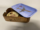 RAW 19338 Cache Box Small Flying Metal Rolling Tray und einen kostenlosen Metall Aschenbecher, Holz